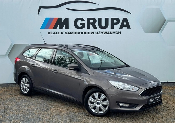 Ford Focus cena 35999 przebieg: 102000, rok produkcji 2015 z Ujście małe 379